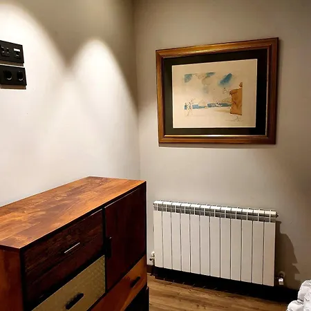 Newly Renovated In Downtown Gijon