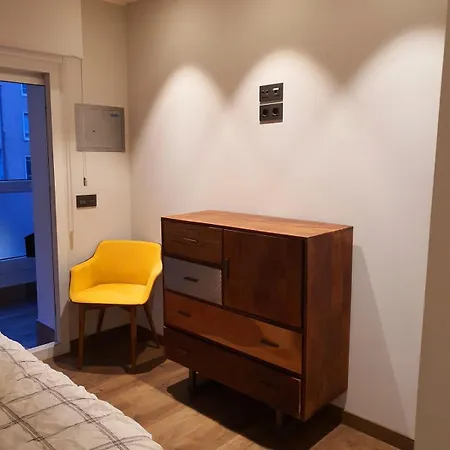 Newly Renovated In Downtown Apartment