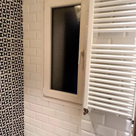Apartment Newly Renovated In Downtown Gijon